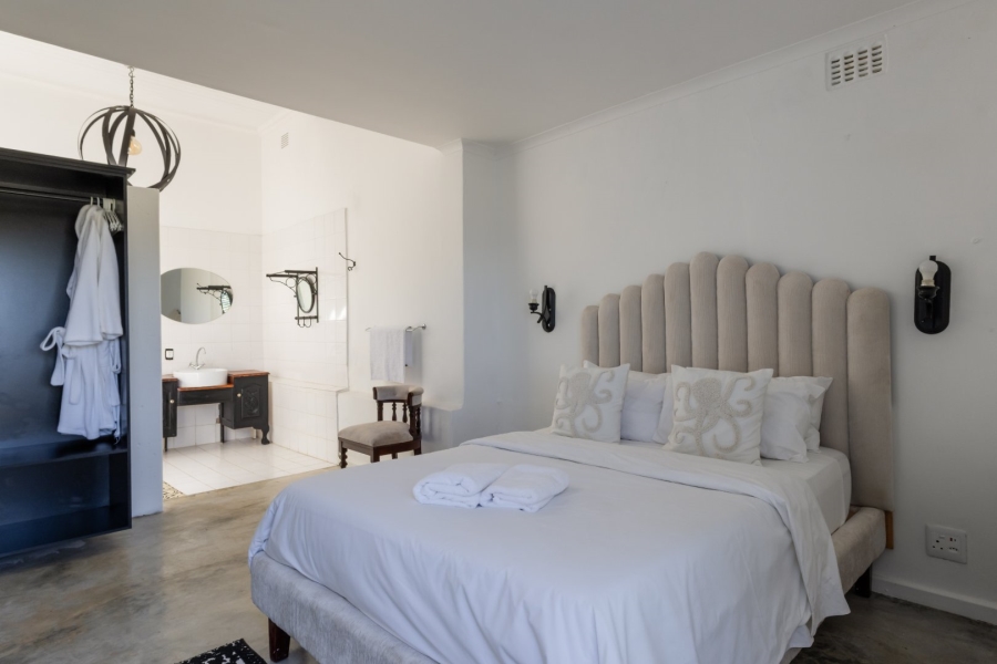 7 Bedroom Property for Sale in Old Place Western Cape